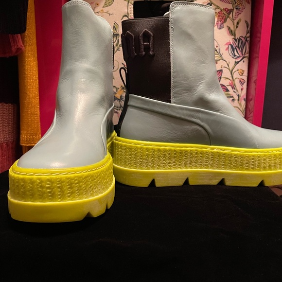 Fenty Puma - Picture 3 of 5